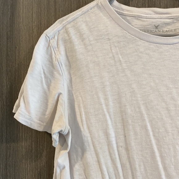 ❗️BOGO❗️White Men’s American Eagle Shirt - Picture 4 of 7